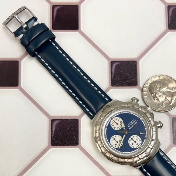 Vintage 1995 GUESS Waterpro Men’s Unisex Chronograph Watch with Original Case - Picture 13 of 16